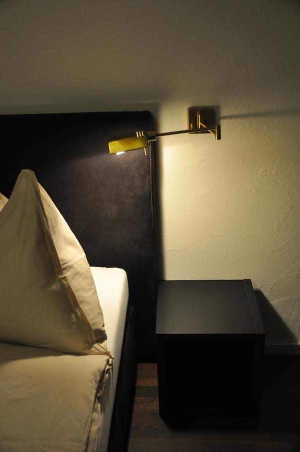 Hotel Loewen Mellingen Pokoj fotografie